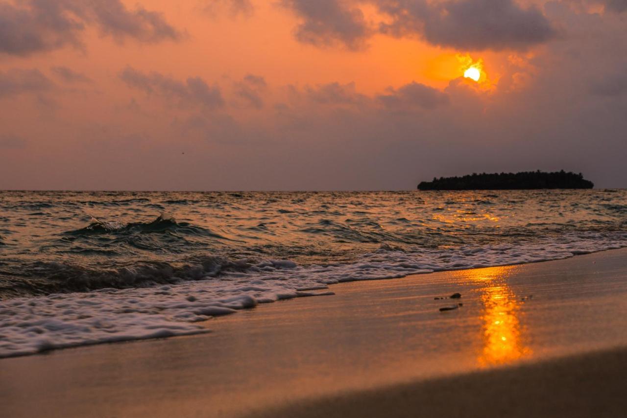 Brickwood Rasdhoo- Beach Front Екстер'єр фото