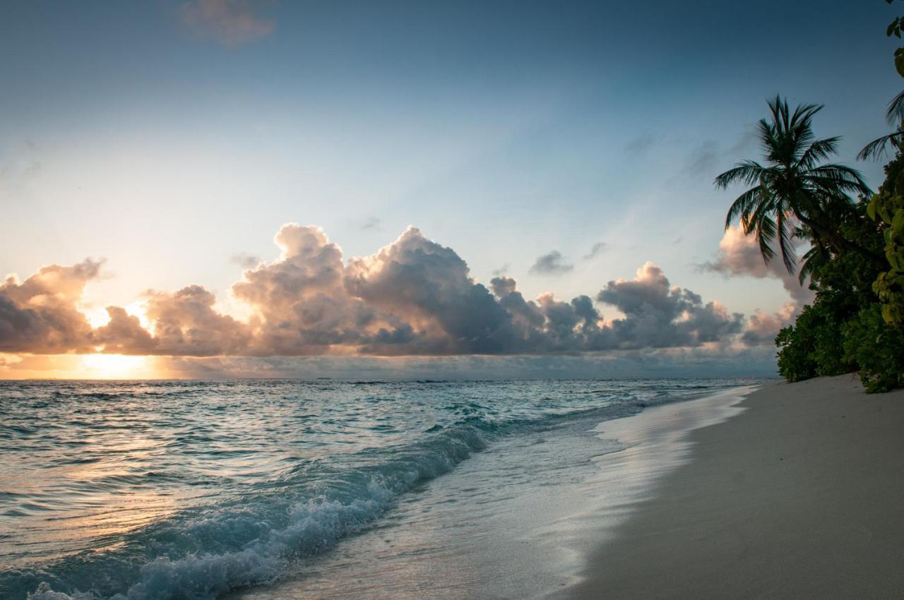 Brickwood Rasdhoo- Beach Front Екстер'єр фото