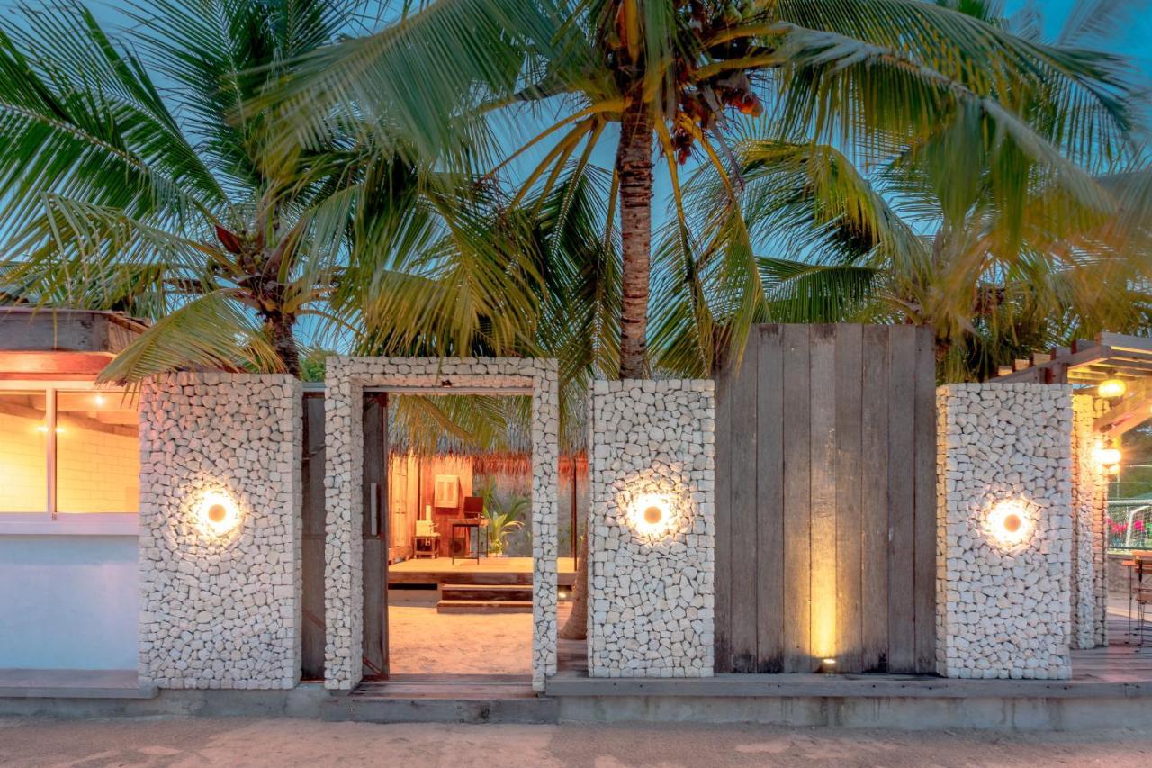 Brickwood Rasdhoo- Beach Front Екстер'єр фото