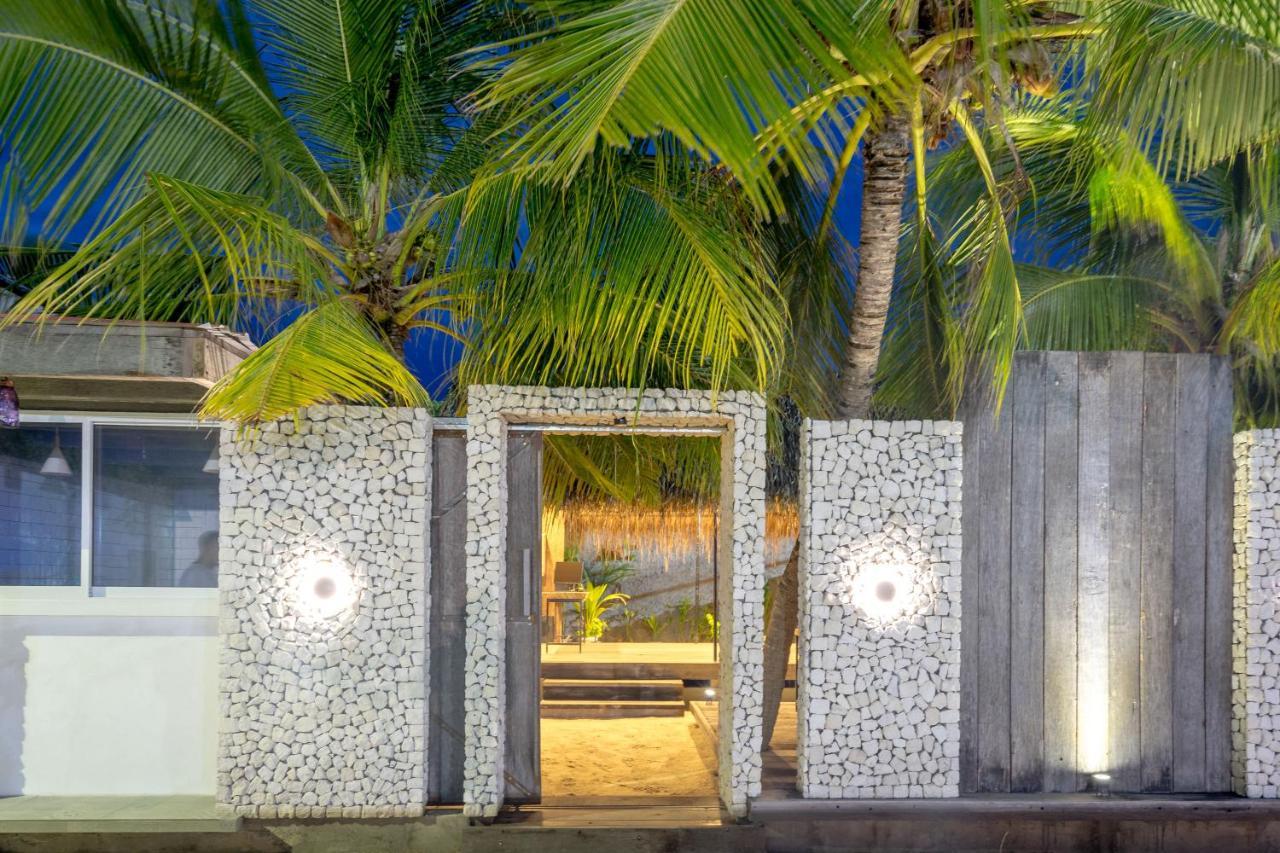 Brickwood Rasdhoo- Beach Front Екстер'єр фото